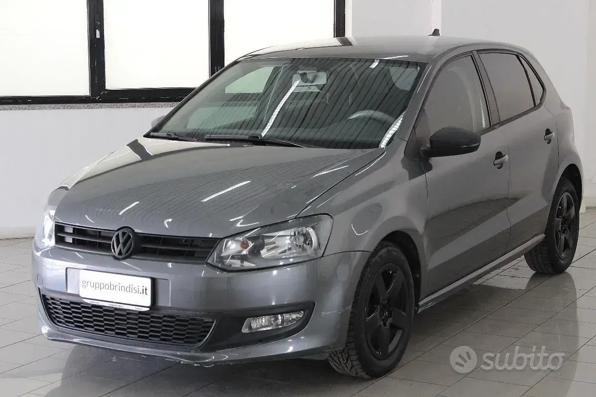 Begagnad VW Polo Comfortline 75 HK (55 kW) 2011 Grå Halvkombi