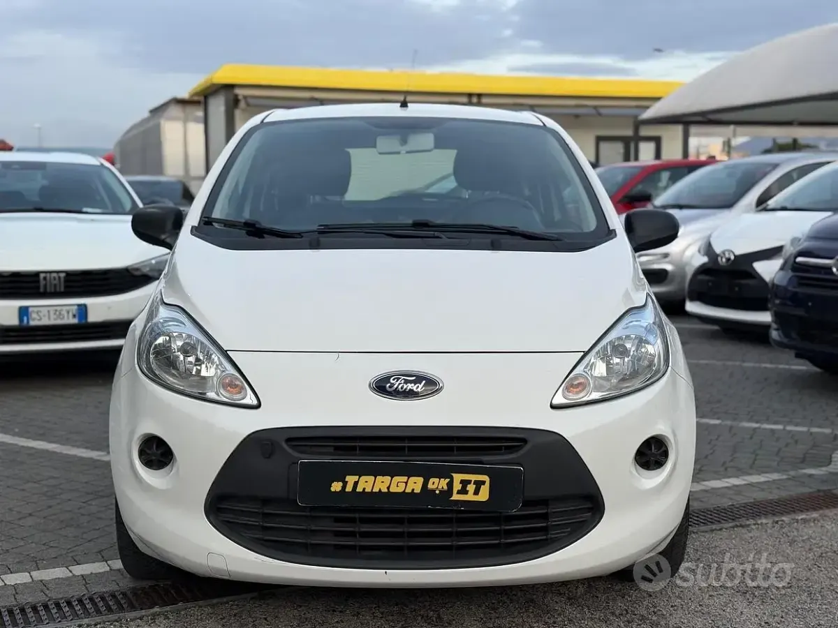 Usata Ford Ka Titanium 69 CV (50 kW) 2015 Bianco Berlina