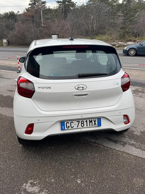 Usata Hyundai i10 66 CV (48 kW) 2020 Bianco Utilitaria