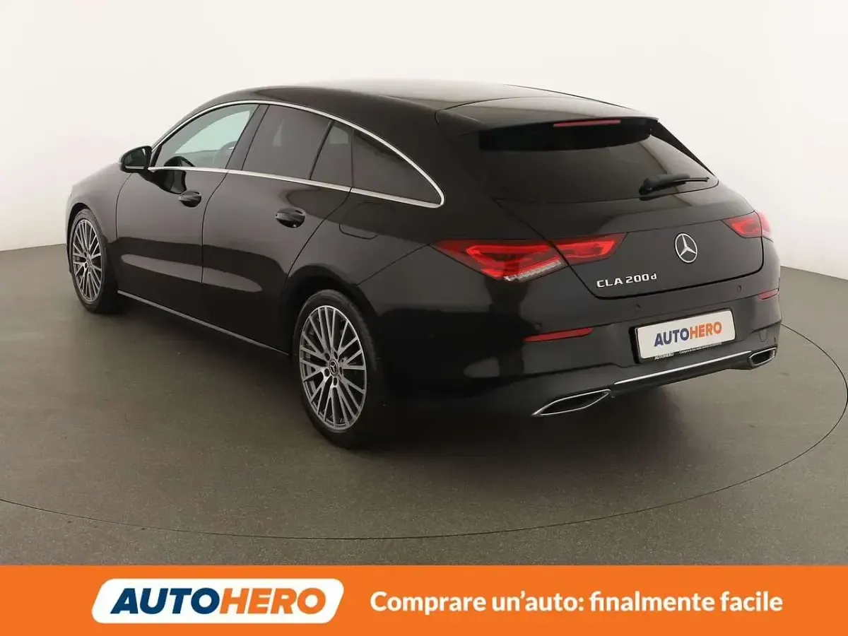 Usata Mercedes CLA200 Shooting Brake Premium 150 CV (110 kW) 2021 Nero Station wagon
