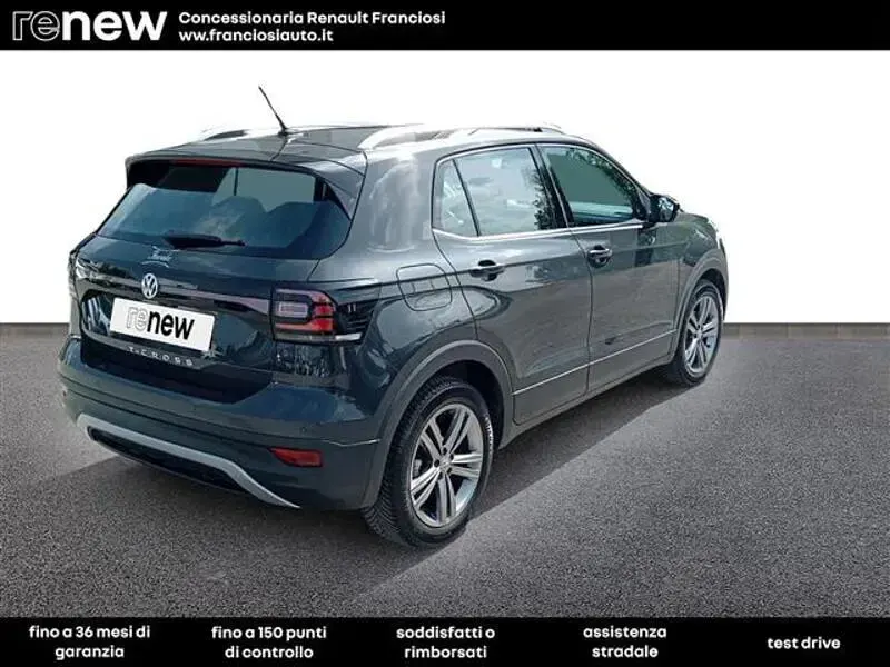 Usata VW T-Cross Advance 116 CV (85 kW) 2020 Grigio scuro SUV