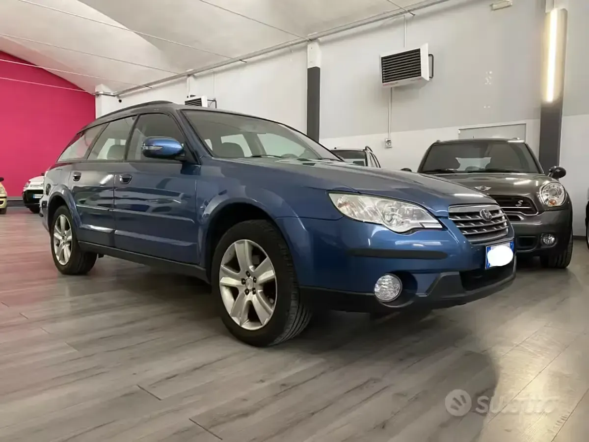 Usata Subaru Outback 165 CV (121 kW) 2007 Blu Station wagon