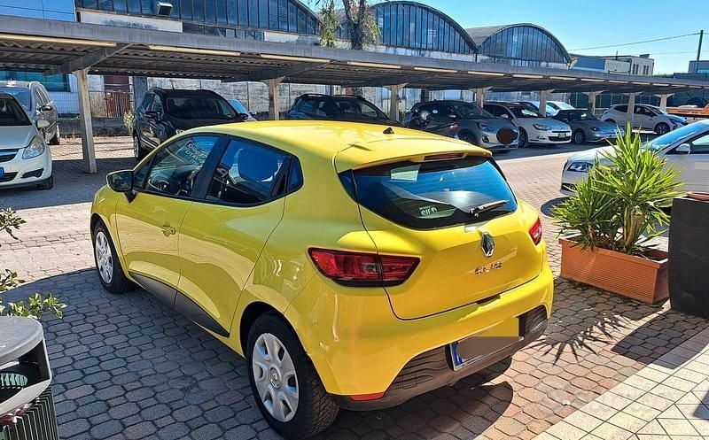 Usata Renault Clio IV 75 CV (55 kW) 2012 Giallo Berlina