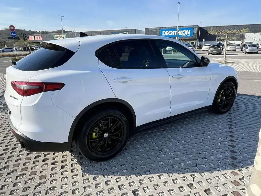 Usata Alfa Romeo Stelvio Super 160 CV (117 kW) 2021 Bianco SUV