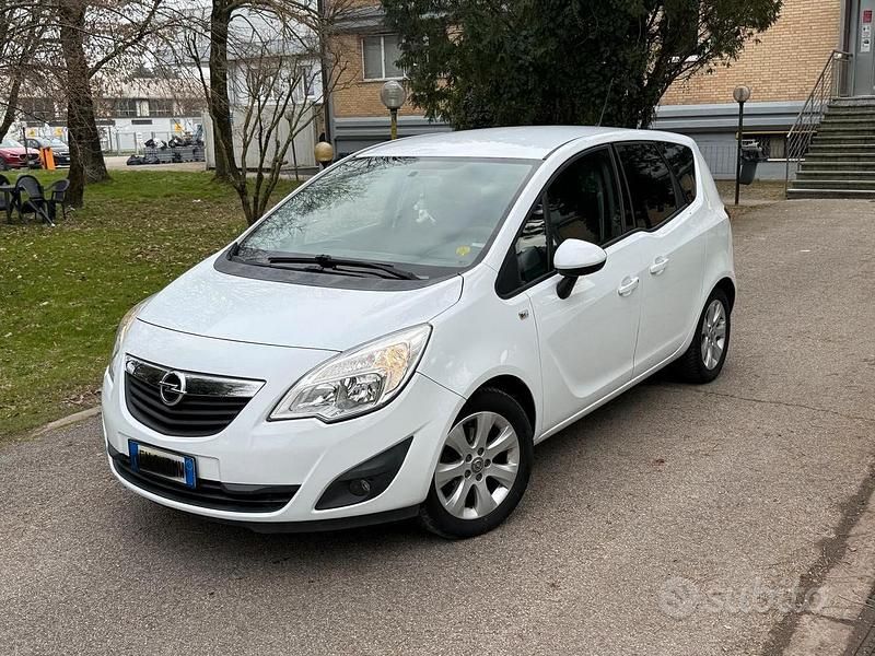 Usata Opel Meriva 120 CV (88 kW) 2014 Bianco Monovolume