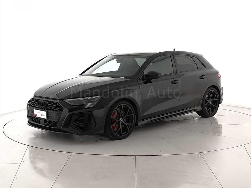 Nero Usata 2024 Audi RS3 Ambiente Tre volumi | 63.900 € (Molto cara) - Immagine 1/4