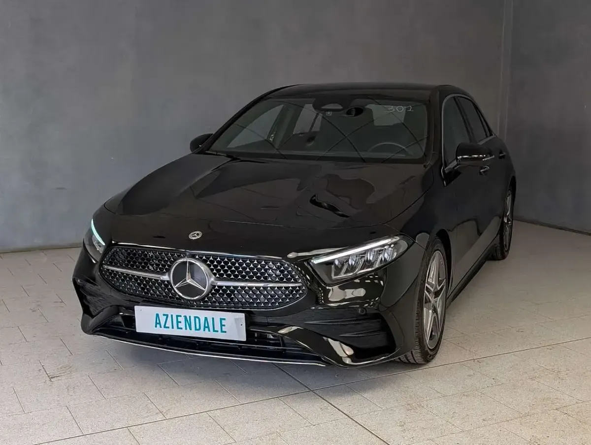 Usata Mercedes A180 AMG line 136 CV (100 kW) 2025 Berlina