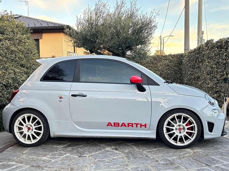 Usata Abarth 595 Pista 165 CV (121 kW) 2021 Grigio Coupé