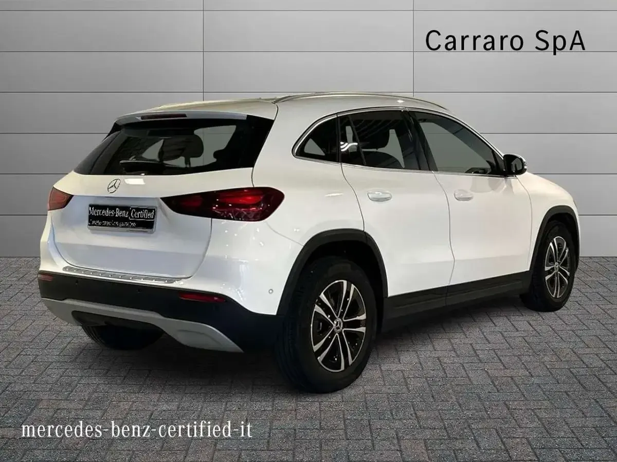 Usata Mercedes GLA180 Advanced 116 CV (85 kW) 2025 Bianco SUV