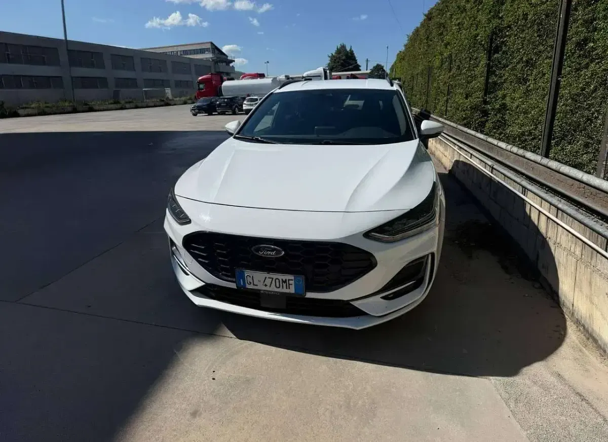 Usata Ford Focus ST-Line 120 CV (88 kW) 2022 Other Station wagon