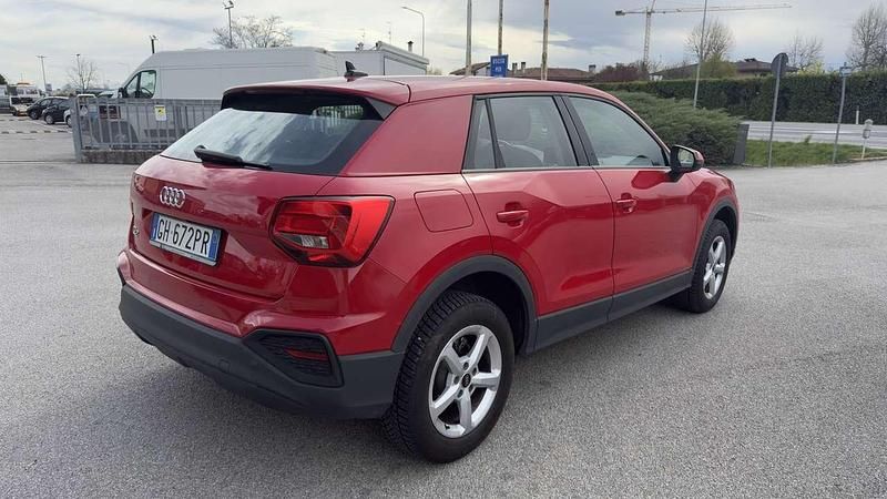 Usata Audi Q2 Business 116 CV (85 kW) 2021 Rosso SUV