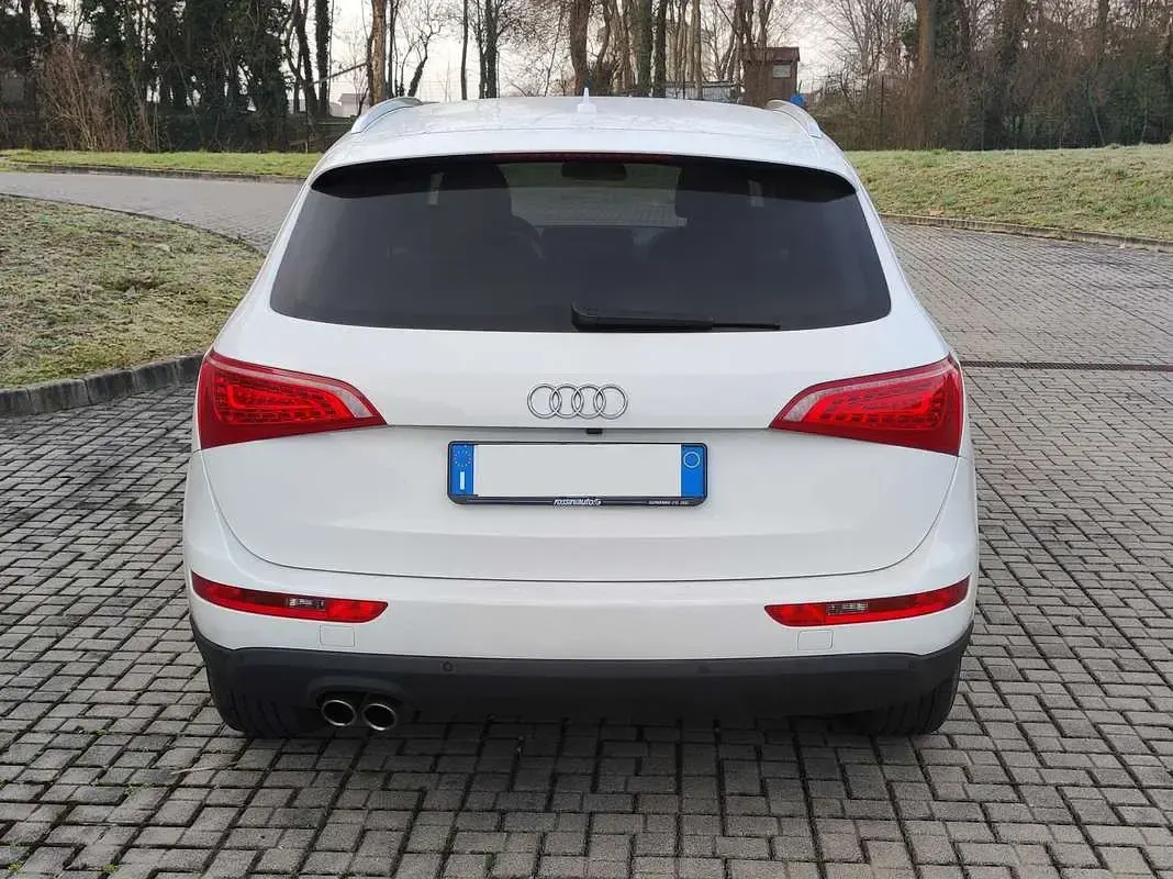 Usata Audi Q5 Ambiente 143 CV (105 kW) 2010 Bianco SUV