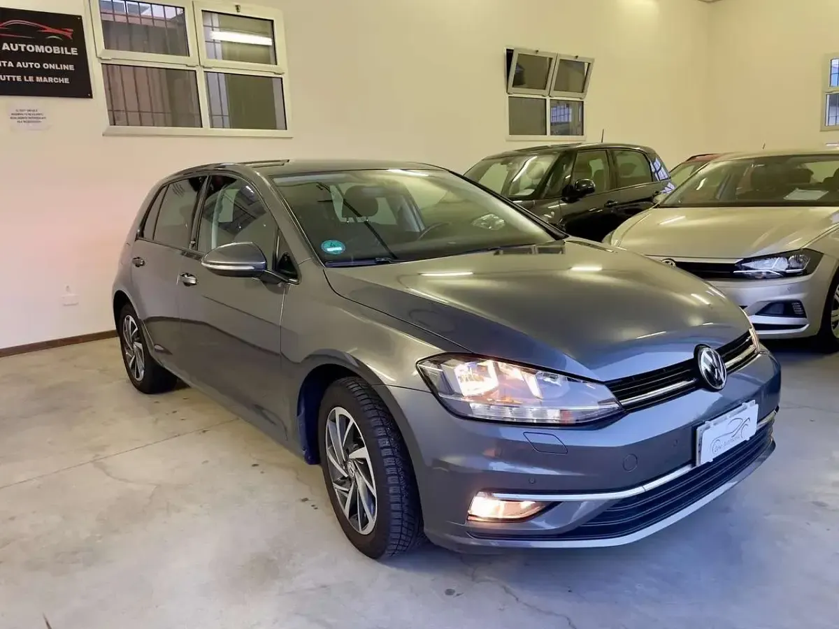 Usata VW Golf VII Sound 110 CV (80 kW) 2018 Grigio