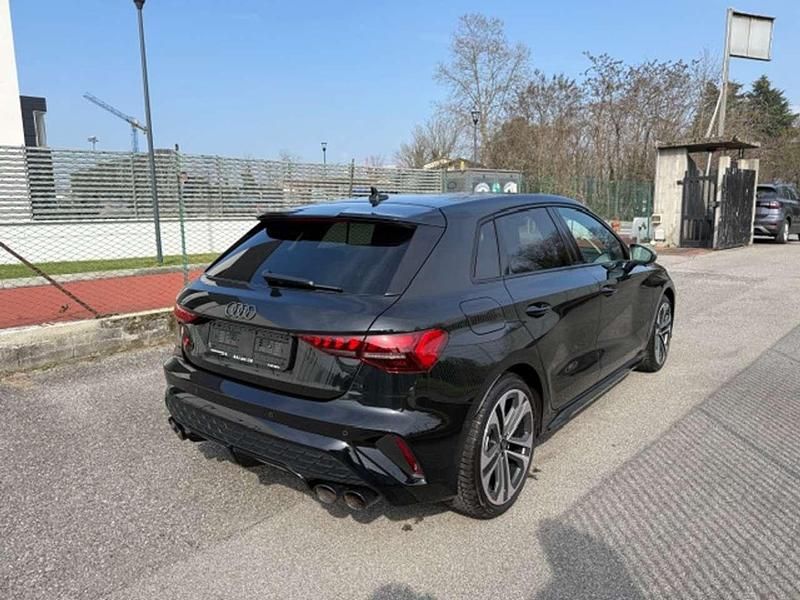 Usata Audi S3 Ambiente 333 CV (244 kW) 2024 Nero mito metallizzato Berlina