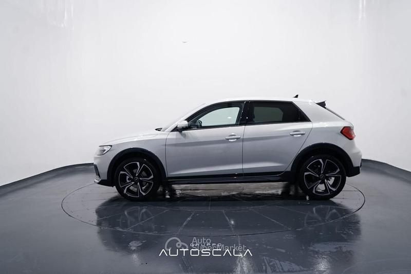 Nuova Audi A1 Design 116 CV (85 kW) 2026 Argento Berlina