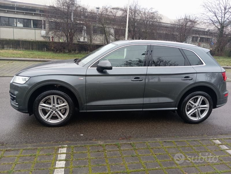 Usata Audi Q5 S-line plus 190 CV (139 kW) 2019 Grigio SUV
