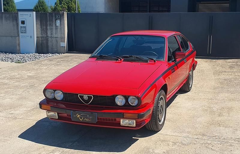 Rosso Usata 1981 Alfa Romeo GTV Coupé | 25.000 € - Immagine 1/4