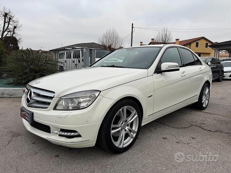 Usata Mercedes C250 Avantgarde 203 CV (149 kW) 2011 Bianco Berlina