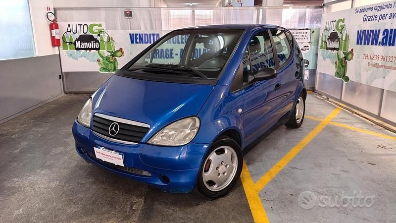 Blu Usata 1999 Mercedes A170 Classic Tre volumi | 1500 € (Cara) - Immagine 1/4