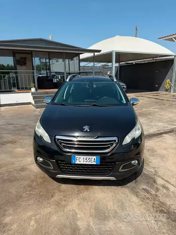 Usata Peugeot 2008 Allure 99 CV (72 kW) 2016 Nero SUV