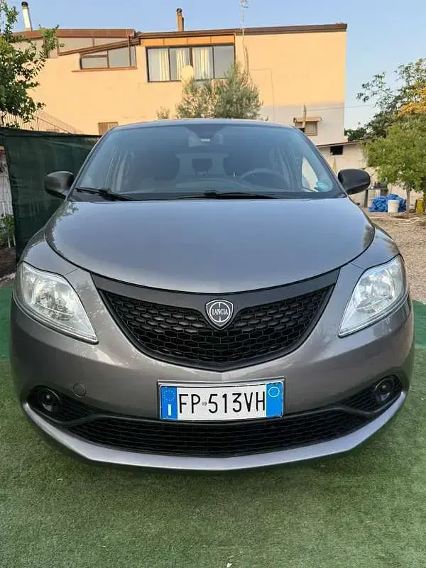 Usata Lancia Ypsilon S 95 CV (69 kW) 2018 Utilitaria