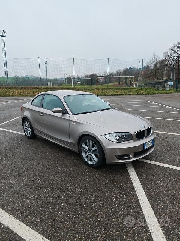 Usata BMW 120 Coupé 177 CV (130 kW) 2008 Grigio Coupé