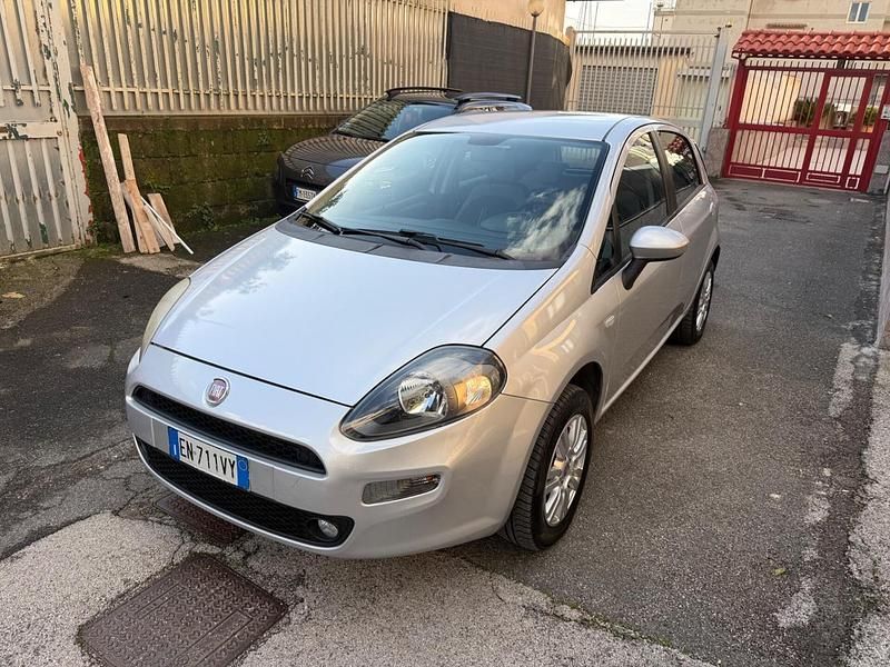 Usata Fiat Punto Easy 69 CV (50 kW) 2012 Argento Utilitaria