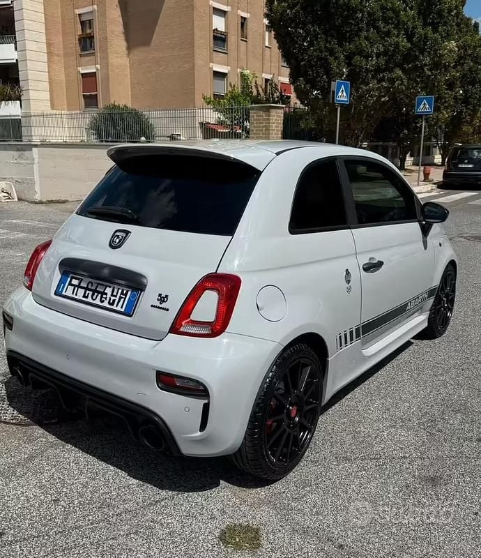 Usata Abarth 595 Esseesse 179 CV (131 kW) 2019 Grigio Cabrio