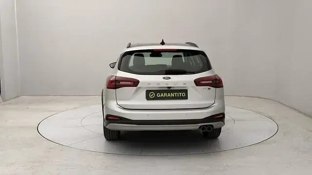 Usata Ford Focus 125 CV (91 kW) 2023 Grigio Station wagon