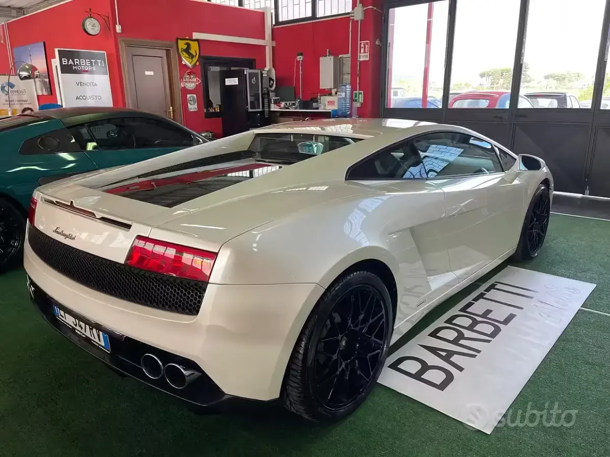 Usata Lamborghini Gallardo 560 CV (411 kW) 2009 Bianco Coupé
