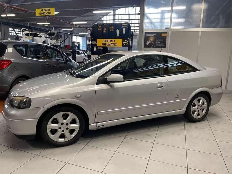 Usata Opel Astra 125 CV (91 kW) 2002 Grigio Coupé
