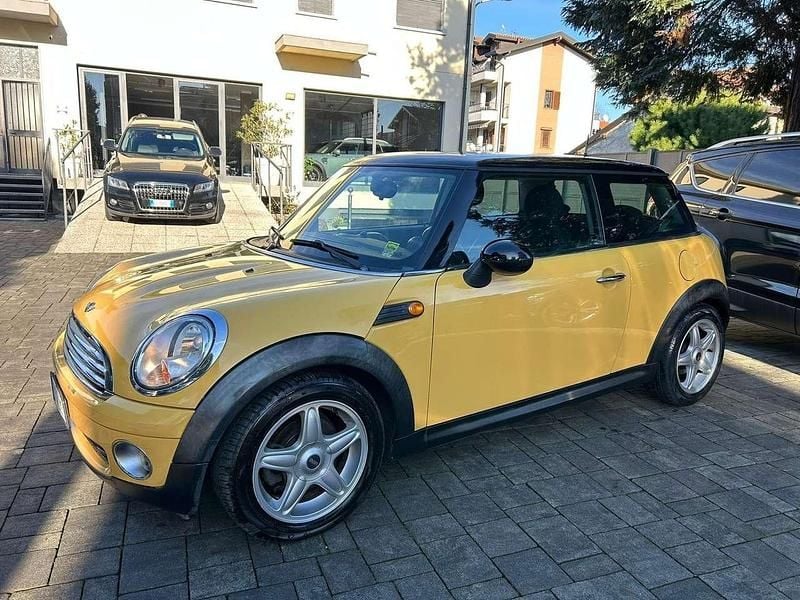 Begagnad Mini Cooper Salt 120 HK (88 kW) 2008 Gul Halvkombi