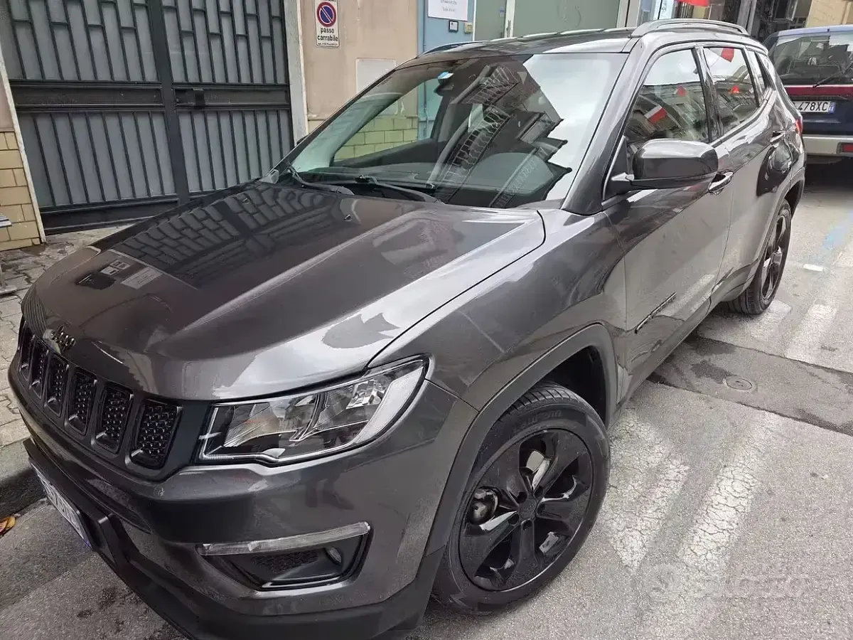 Usata Jeep Compass Night Eagle 120 CV (88 kW) 2019 Grigio SUV