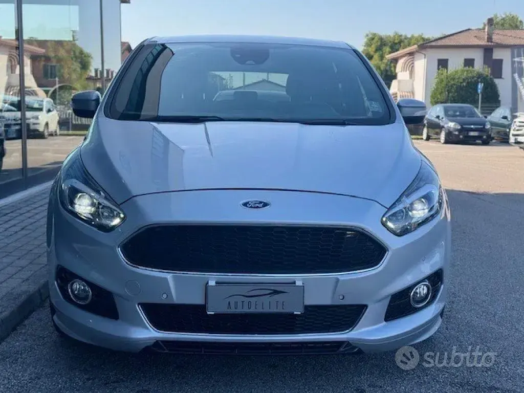 Usata Ford S-MAX ST 150 CV (110 kW) 2019 Grigio Monovolume