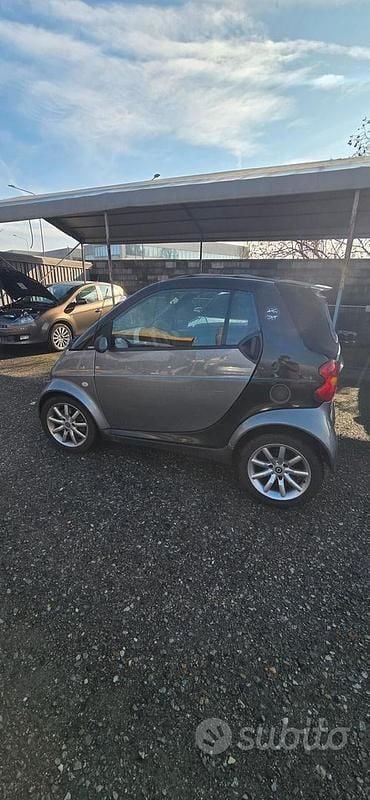 Usata Smart ForTwo Cabrio Pure 61 CV (44 kW) 2006 Grigio Cabrio