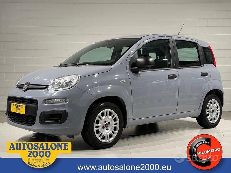 Usata Fiat Panda 69 CV (50 kW) 2022 Grigio Utilitaria