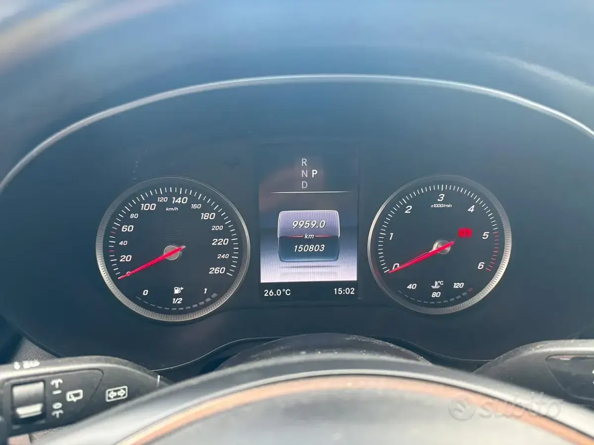Begagnad Mercedes GLC220 170 HK (125 kW) 2016 Grå SUV