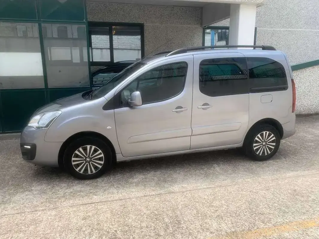 Usata Peugeot TePee Active 99 CV (72 kW) 2017 Grigio Station wagon