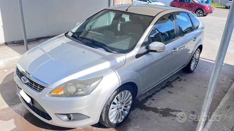 Usata Ford Focus Titanium 110 CV (80 kW) 2009 Grigio Berlina