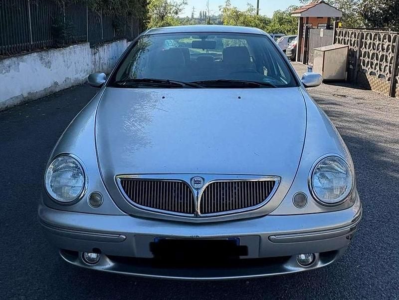 Grigio Usata 2004 Lancia Lybra Tre volumi | 1800 € (Buon prezzo) - Immagine 1/4