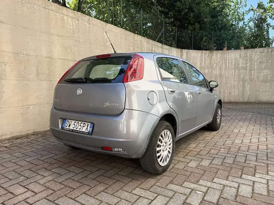 Usata Fiat Punto Classica 60 CV (44 kW) 2009 Utilitaria