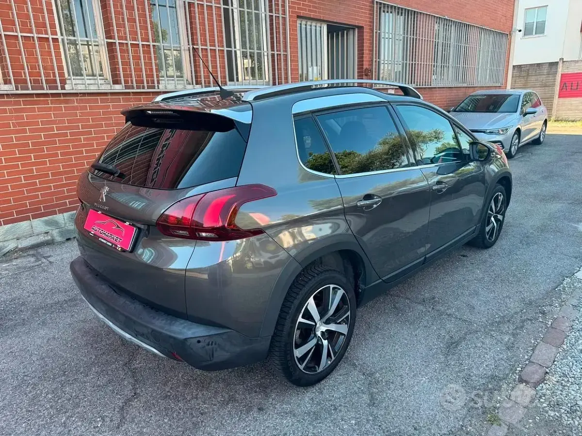 Usata Peugeot 2008 Allure 120 CV (88 kW) 2018 Grigio SUV