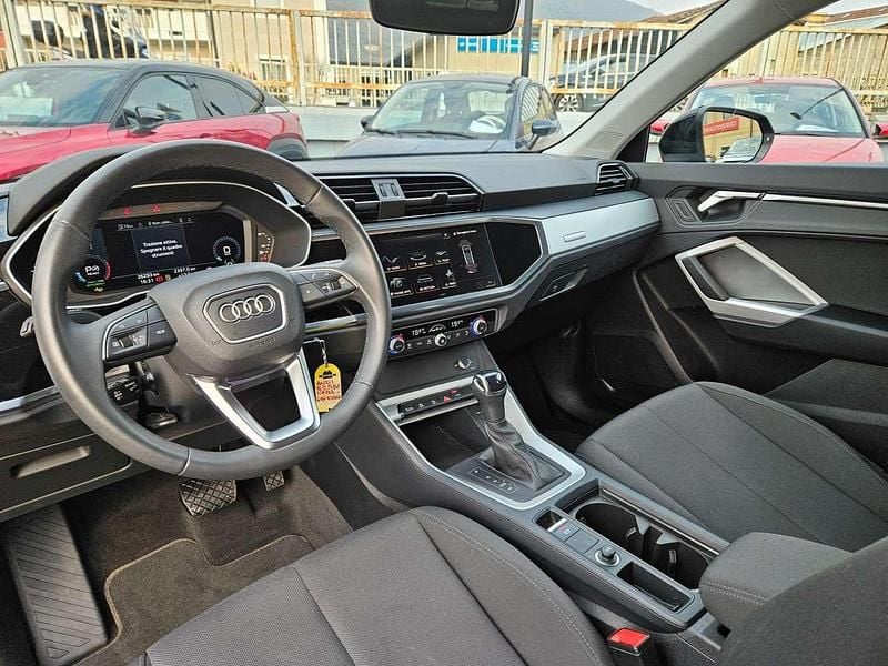 Usata Audi Q3 Business Plus 190 CV (139 kW) 2024 Nero SUV