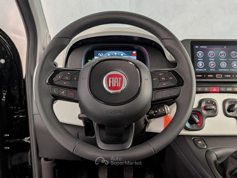 Usata Fiat Panda Cross Cross 94 CV (69 kW) 2024 Nero Utilitaria