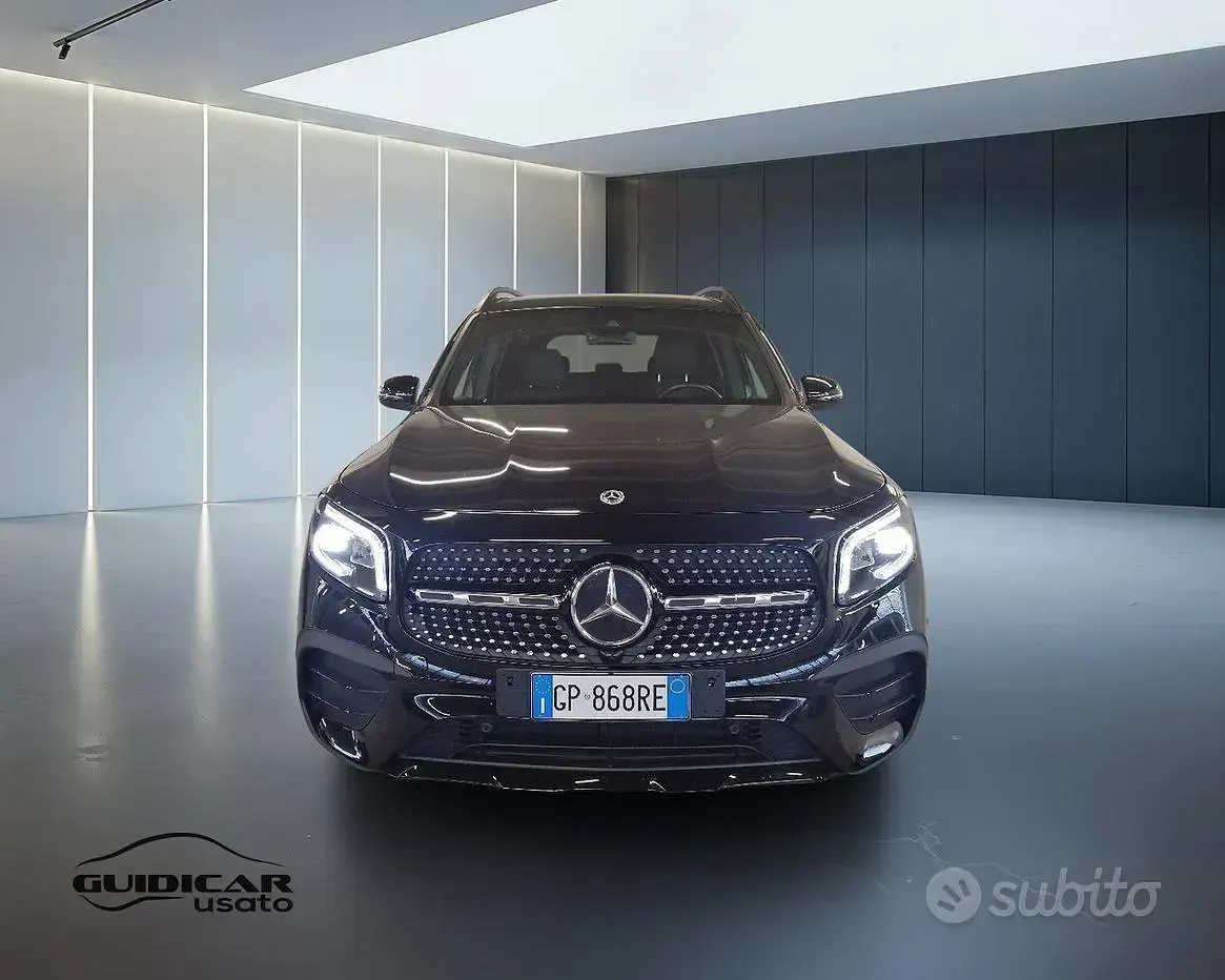 Usata Mercedes GLB180 Premium 116 CV (85 kW) 2023 Nero SUV
