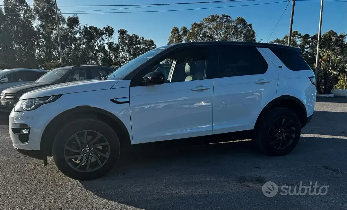 Usata Land Rover Discovery Sport HSE Luxury 179 CV (131 kW) 2018 Bianco SUV