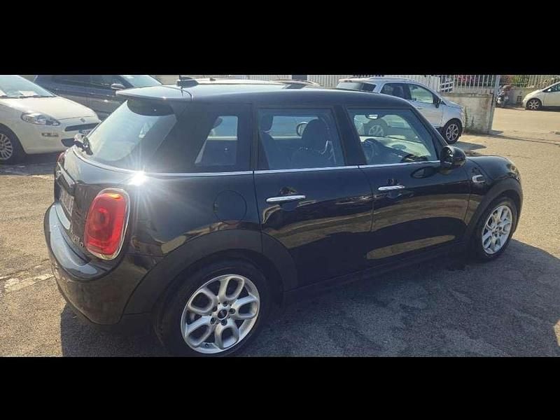 Käytetty Mini Cooper D Business 116 HP (85 kW) 2016 Musta Viistoperä