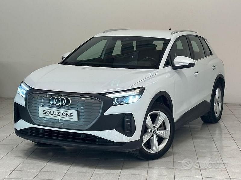 Usata Audi Q4 e-tron Business 175 kW (238 CV) 2023 Bianco SUV