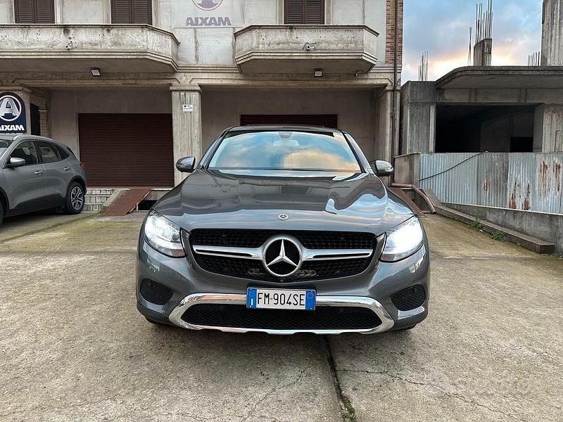 Usata Mercedes GLC220 170 CV (125 kW) 2018 Grigio Coupé