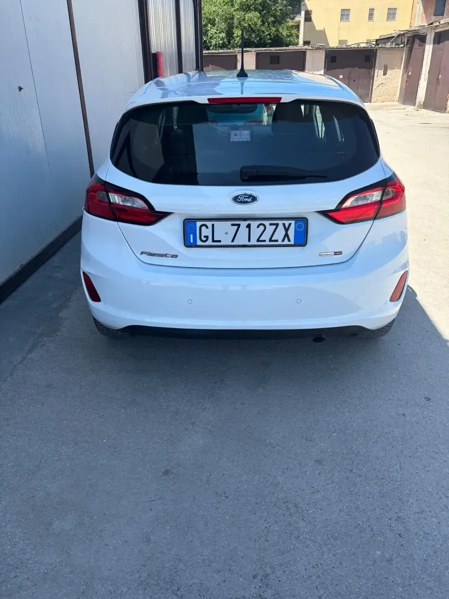 Usado Ford Fiesta Titanium 125 HP (91 kW) 2022 Branco Citadino